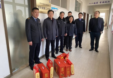 深入基层送温暖 河套街道总工会推进新春慰问工作